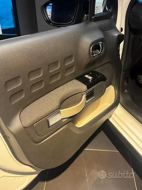 Usata Citroën C3 PureTech 83 CV (61 kW) 2021 Bianco Utilitaria