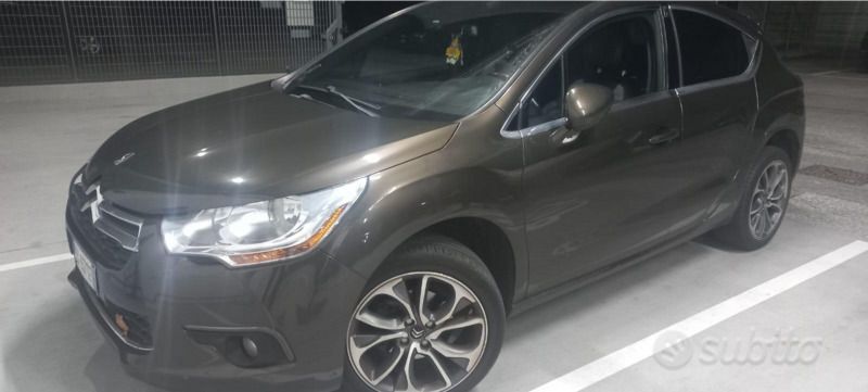 Verde Usata 2011 Citroën DS4 So Chic Due volumi | 7500 € (Molto cara) - Immagine 1/4