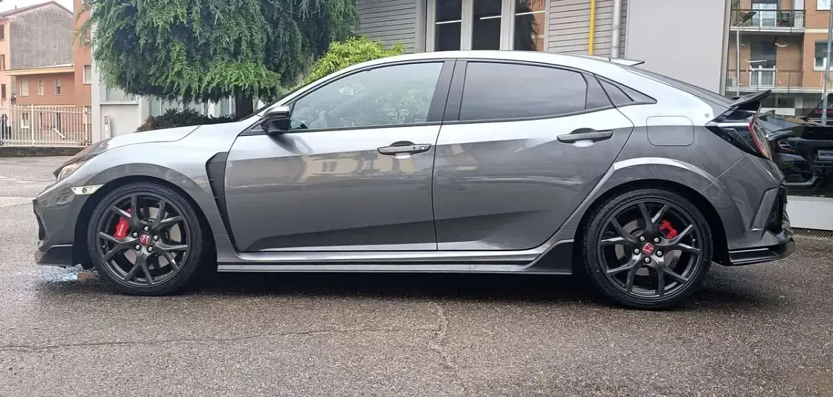 Usata Honda Civic Sport 320 CV (235 kW) 2021 Grigio Berlina