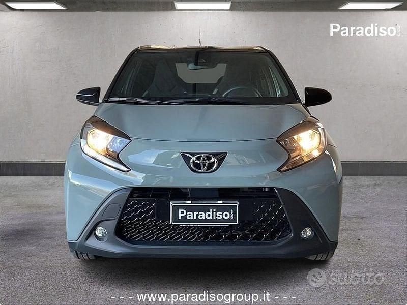 Usata Toyota Aygo X Trend 72 CV (52 kW) 2025 Grigio SUV