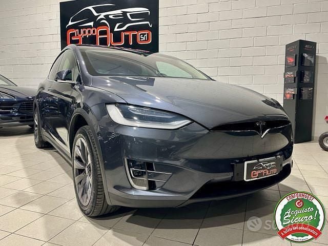 Usata Tesla Model X 158 kW (215 CV) 2017 Grigio SUV