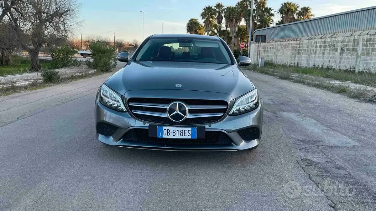 Usata Mercedes C220 194 CV (142 kW) 2020 Grigio Berlina