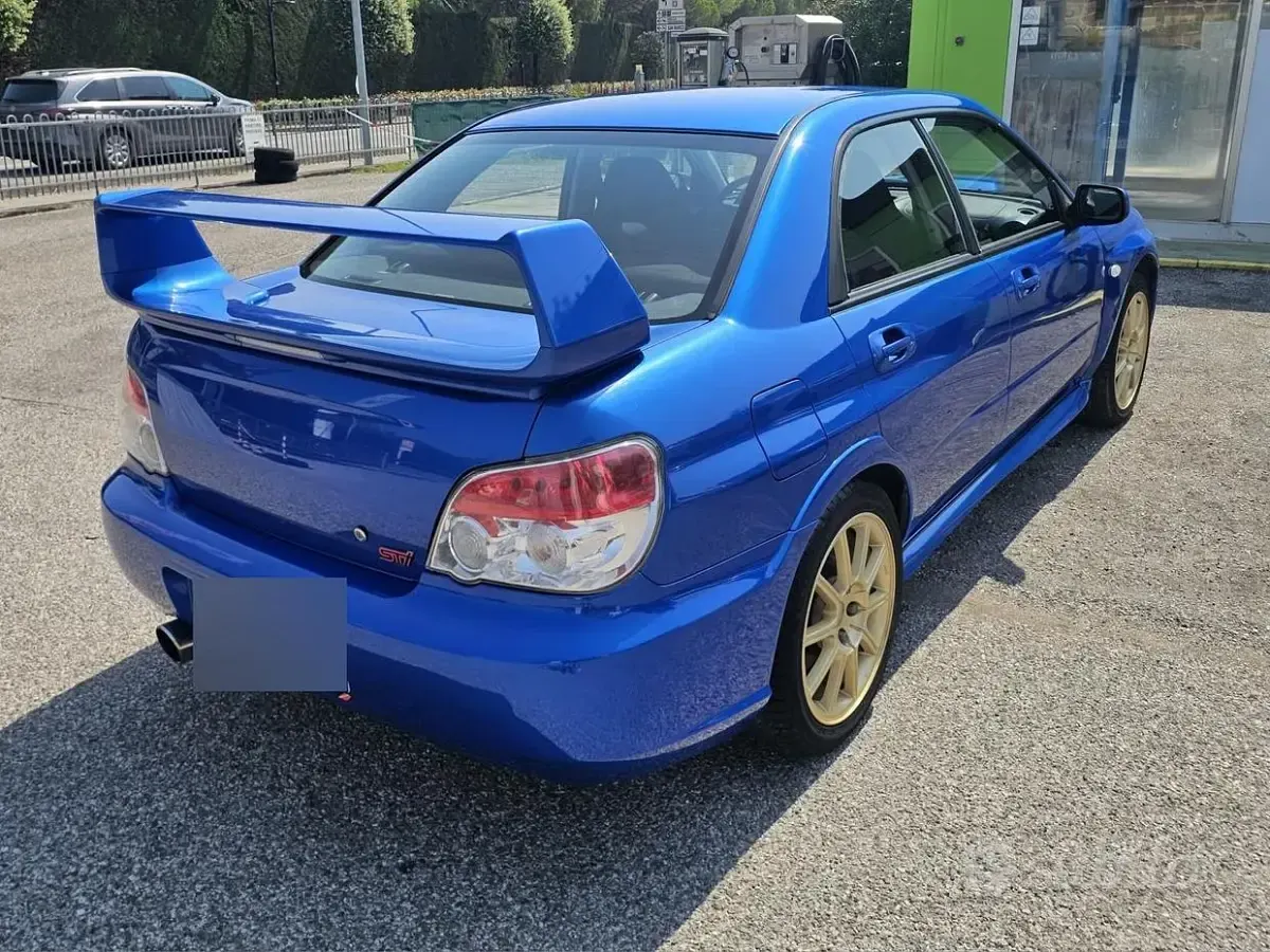 Usata Subaru Impreza 265 CV (194 kW) 2005 Bluazzurro Berlina