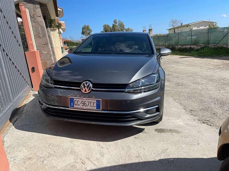 Usata VW Golf VII Highline 116 CV (85 kW) 2017 Berlina