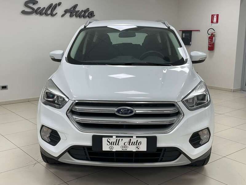 Usata Ford Kuga Business Edition 120 CV (88 kW) 2019 Grigio SUV