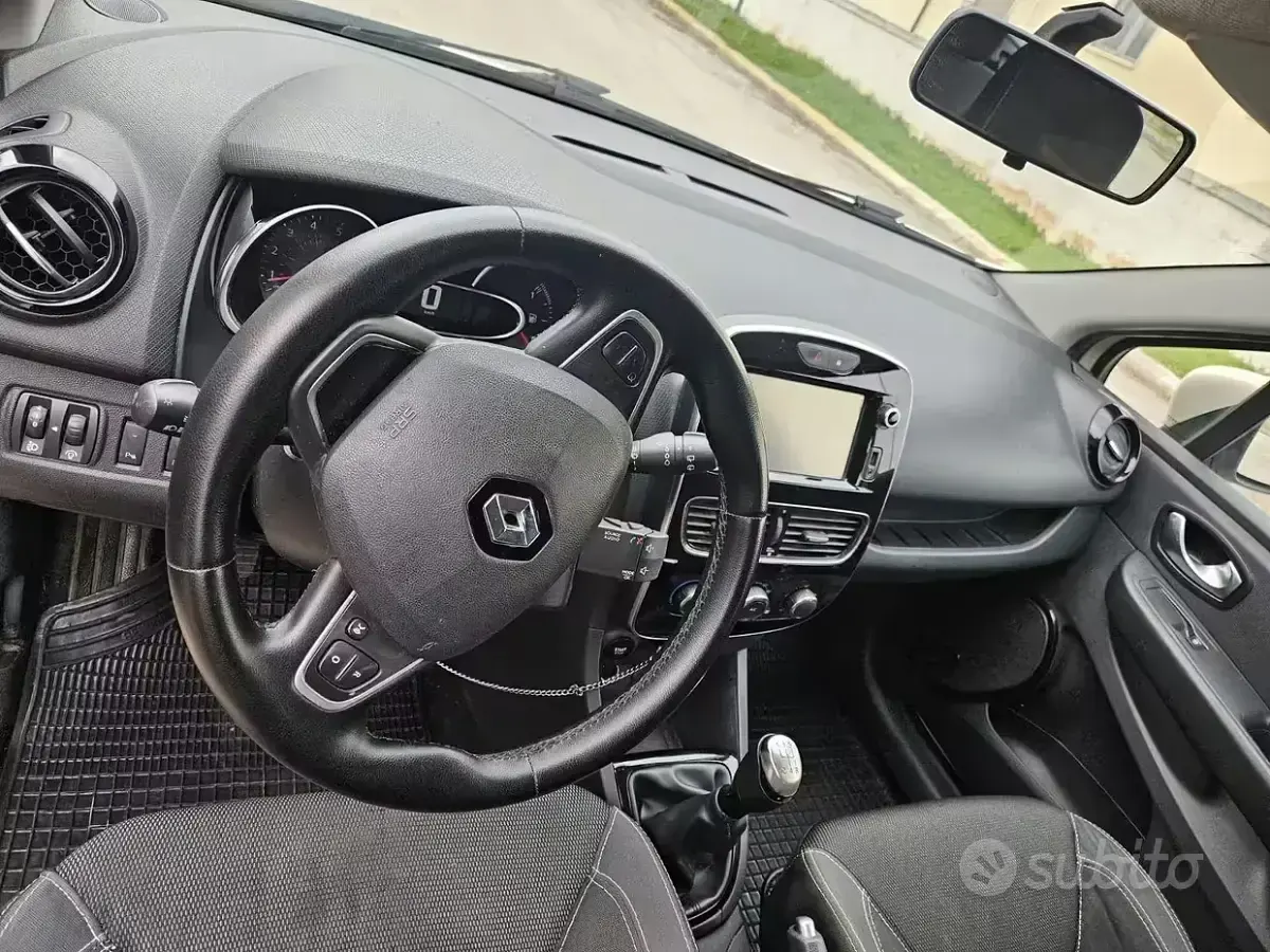 Usata Renault Clio 90 CV (66 kW) 2017 Station wagon