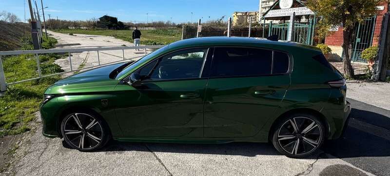 Usata Peugeot 308 GT 131 CV (96 kW) 2022 Berlina