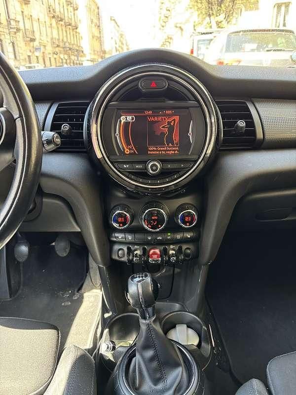 Occasion Mini Cooper D 116 ch (85 kW) 2016 Citadine