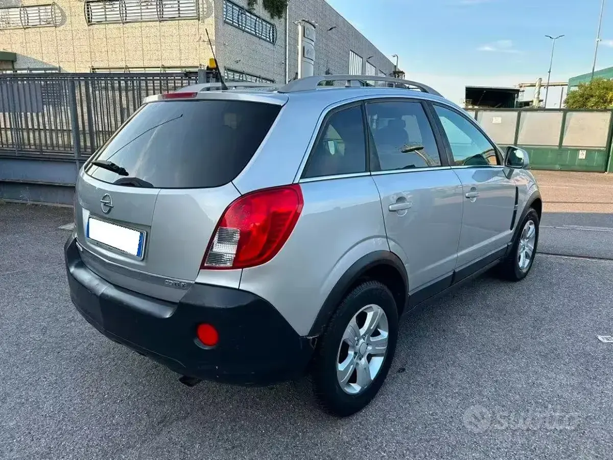 Usata Opel Antara Cosmo 163 CV (119 kW) 2013 Grigio SUV