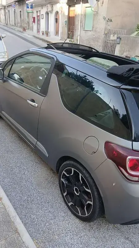 Usata Citroën DS3 Cabriolet So Chic 92 CV (67 kW) 2013 Grigio Cabrio