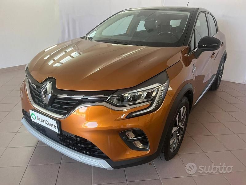 Arancione Usata 2020 Renault Captur Intens SUV | 15.500 € (Buon prezzo) - Immagine 1/4