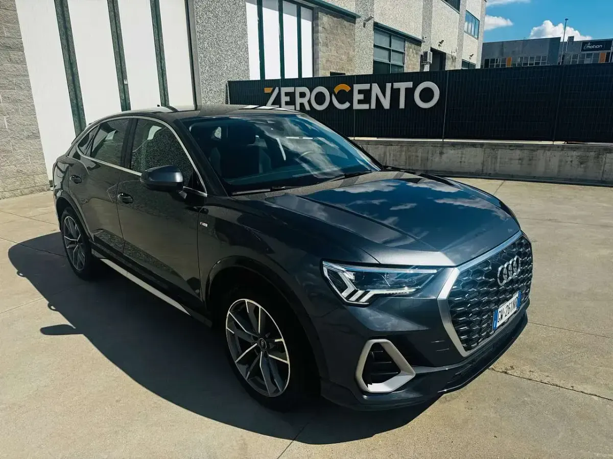 Usata Audi Q3 Sportback S-Line 150 CV (110 kW) 2024 Grigio SUV