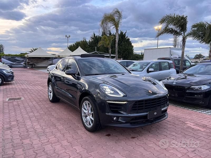 Usata Porsche Macan 250 CV (183 kW) 2016 Grigio SUV
