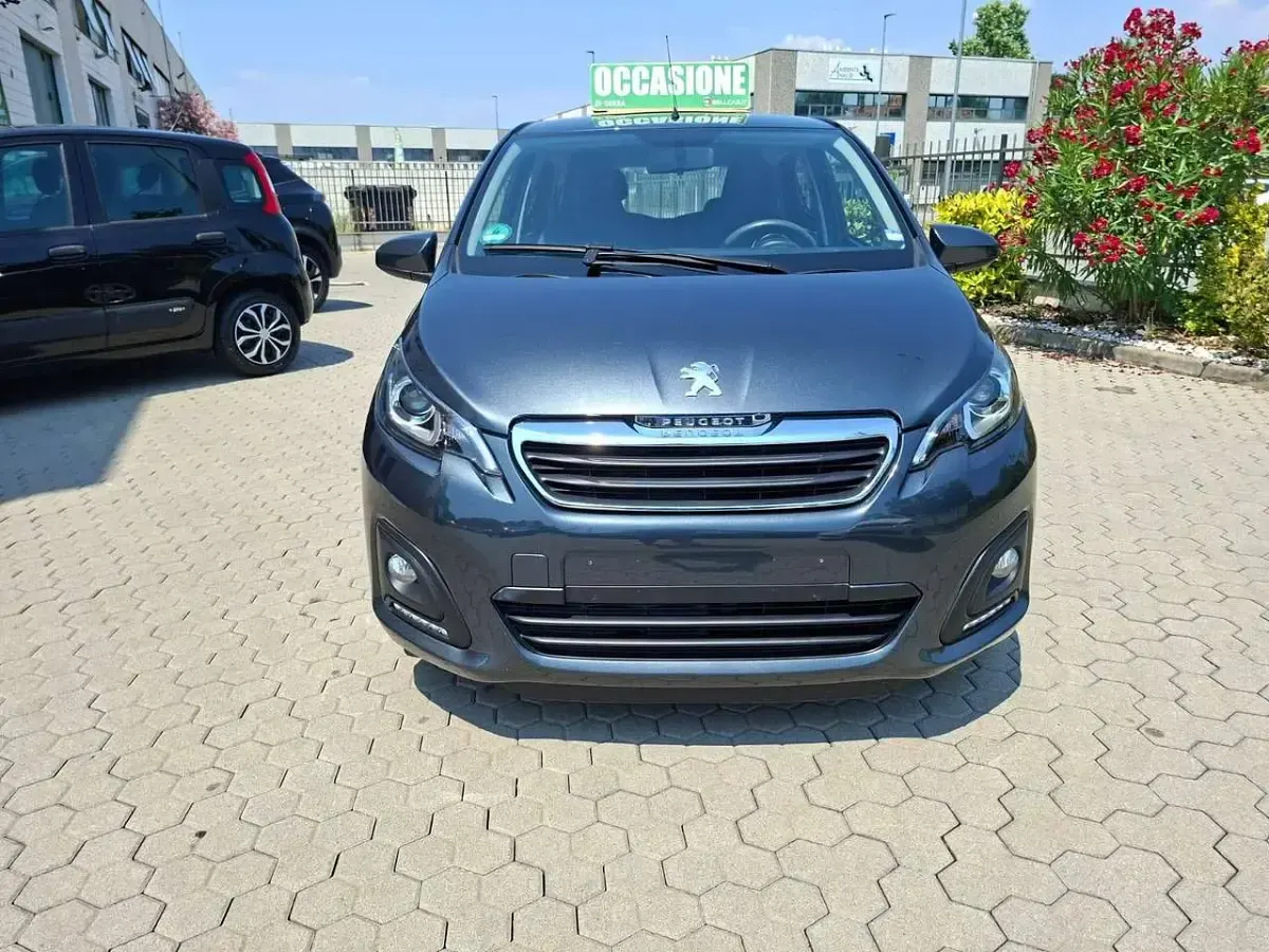 Usata Peugeot 108 Collection 72 CV (52 kW) 2019 Nero Utilitaria
