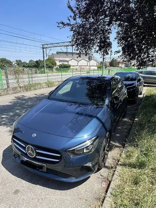 Usata Mercedes B180 136 CV (100 kW) 2019 Utilitaria