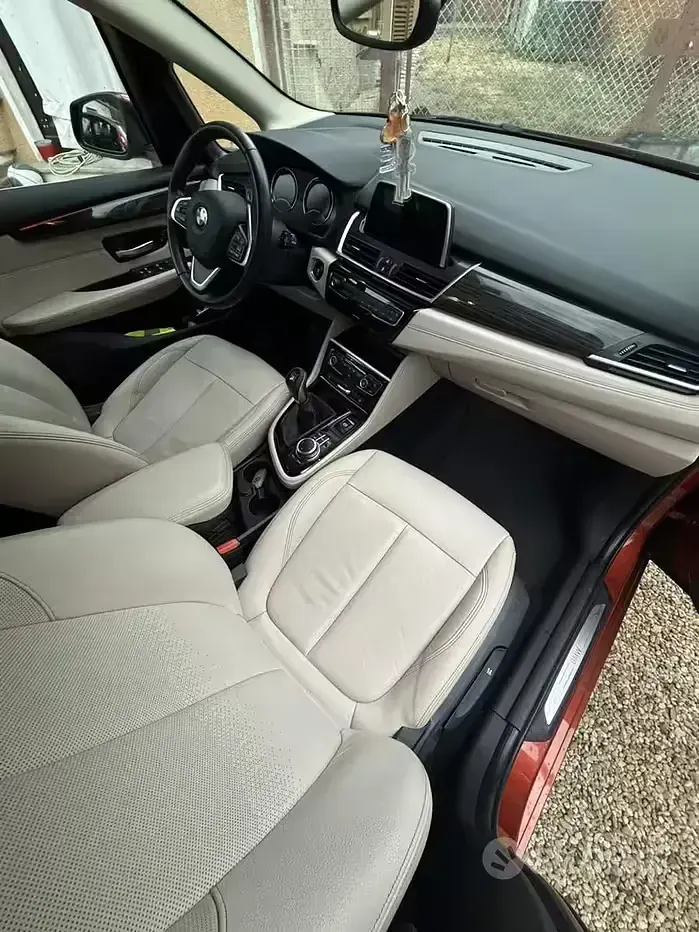 Usata BMW 218 Active Tourer 150 CV (110 kW) 2019 Rosso Monovolume
