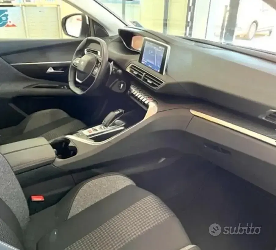 Usata Peugeot 3008 131 CV (96 kW) 2018 Bluazzurro SUV
