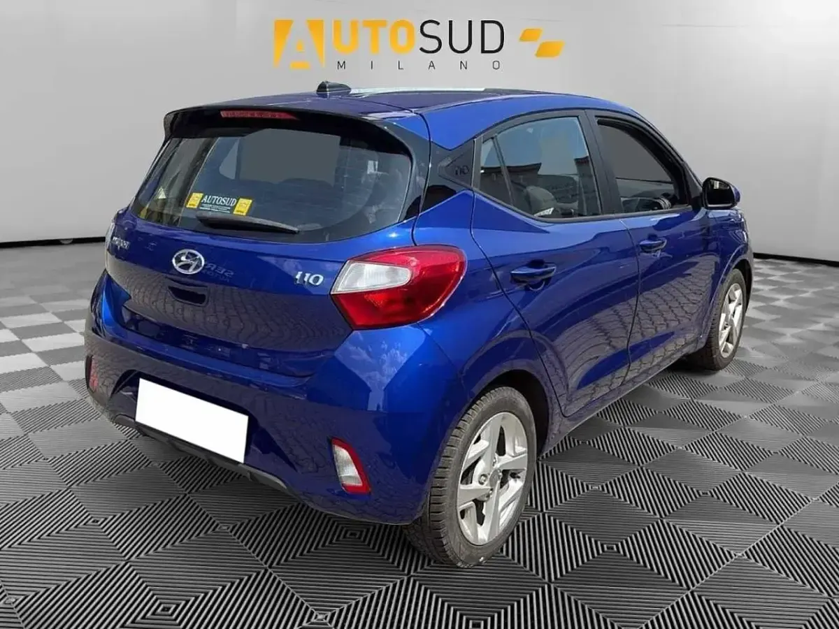 Usata Hyundai i10 65 CV (47 kW) 2023 Blu Utilitaria