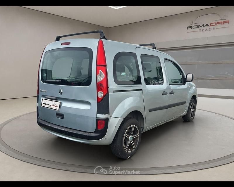 Usata Renault Kangoo Dynamique 106 CV (77 kW) 2008 Grigio Monovolume