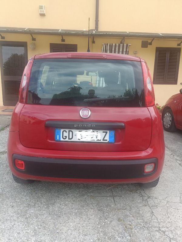 Usata Fiat Panda 69 CV (50 kW) 2015 Rosso Utilitaria