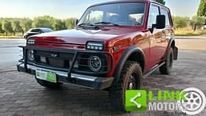 Usata Lada niva 83 CV (61 kW) 1997 Rosso SUV