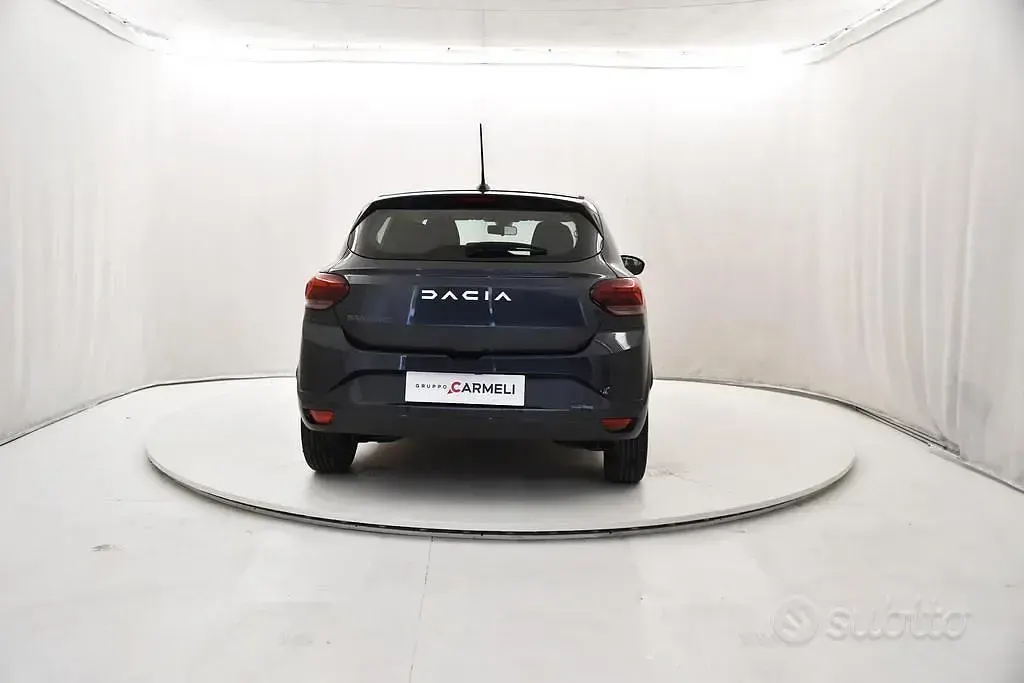 Usata Dacia Sandero Expression 67 CV (49 kW) 2023 Grigio Berlina