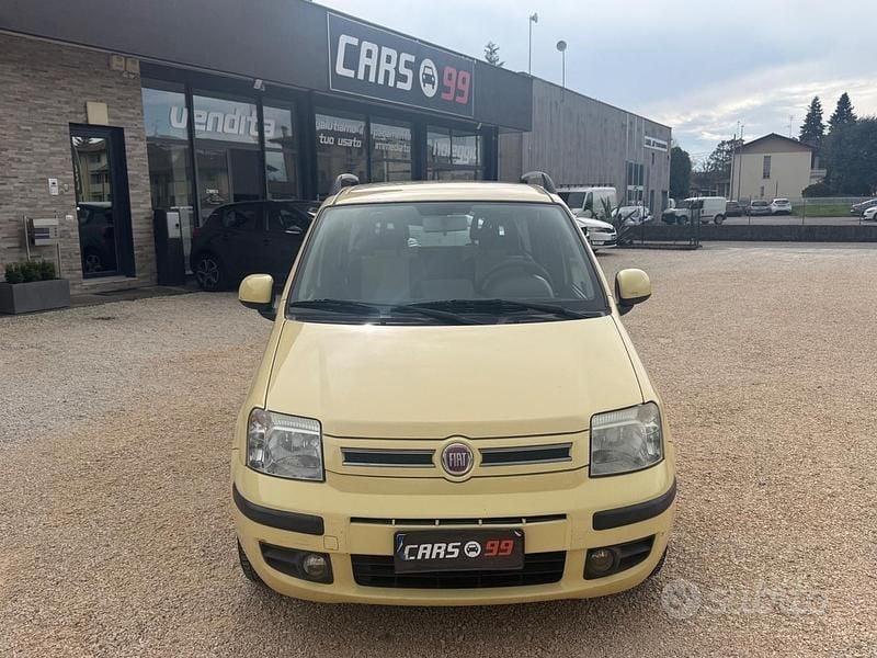 Usata Fiat Panda Dynamic 69 CV (50 kW) 2010 Beige Utilitaria