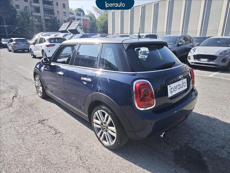 Usata Mini Cooper D Seven 116 CV (85 kW) 2016 Blu Utilitaria