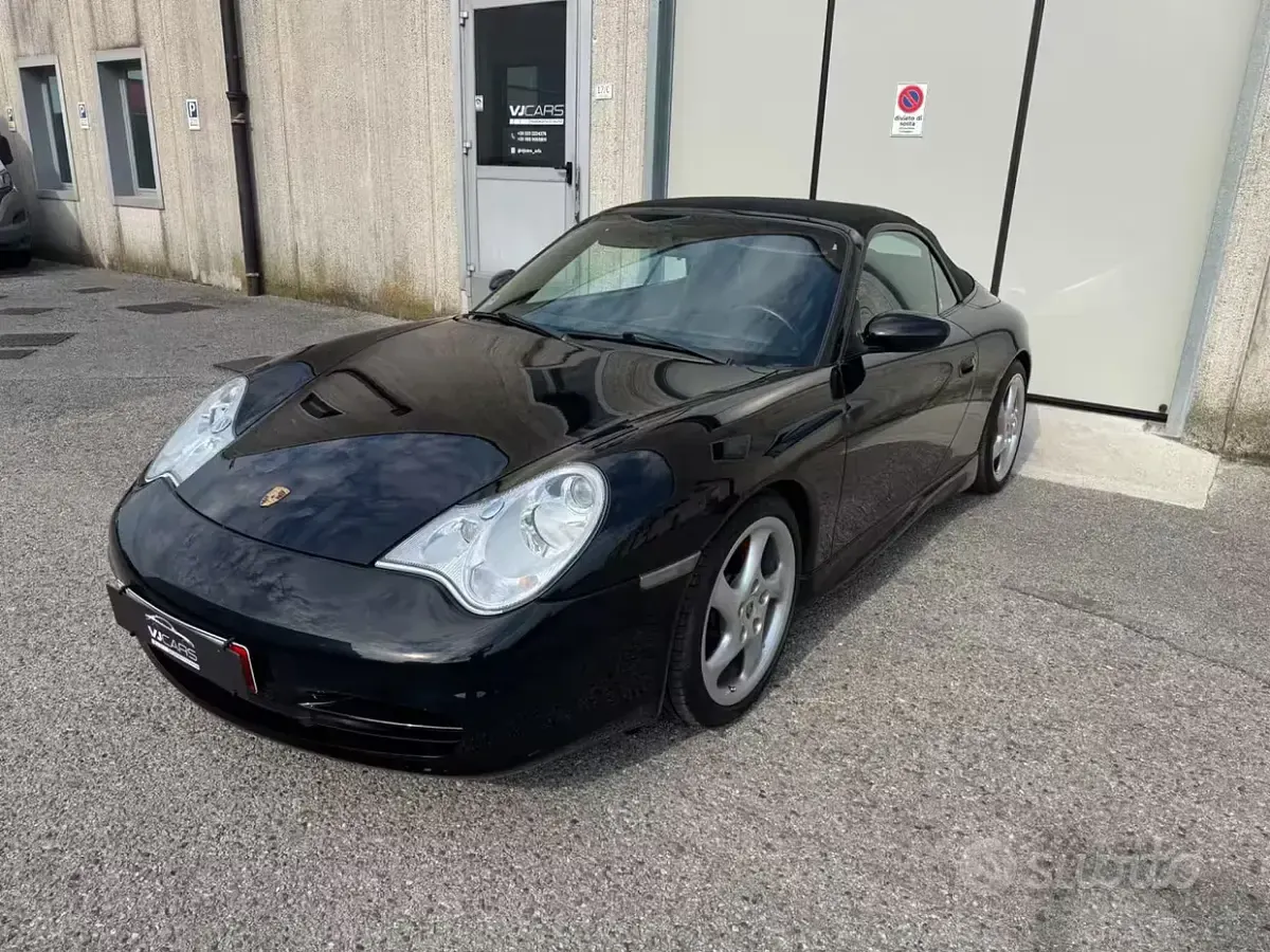 Usata Porsche 911 Carrera Cabriolet 320 CV (235 kW) 2002 Cabrio