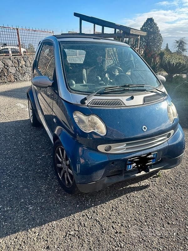 Blu Usata 2005 Smart ForTwo Cabrio Cabrio | 2500 € (Super prezzo) - Immagine 1/4