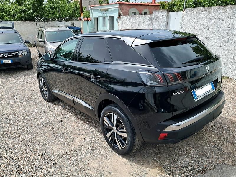 Usata Peugeot 3008 Allure 130 CV (95 kW) 2022 Nero SUV