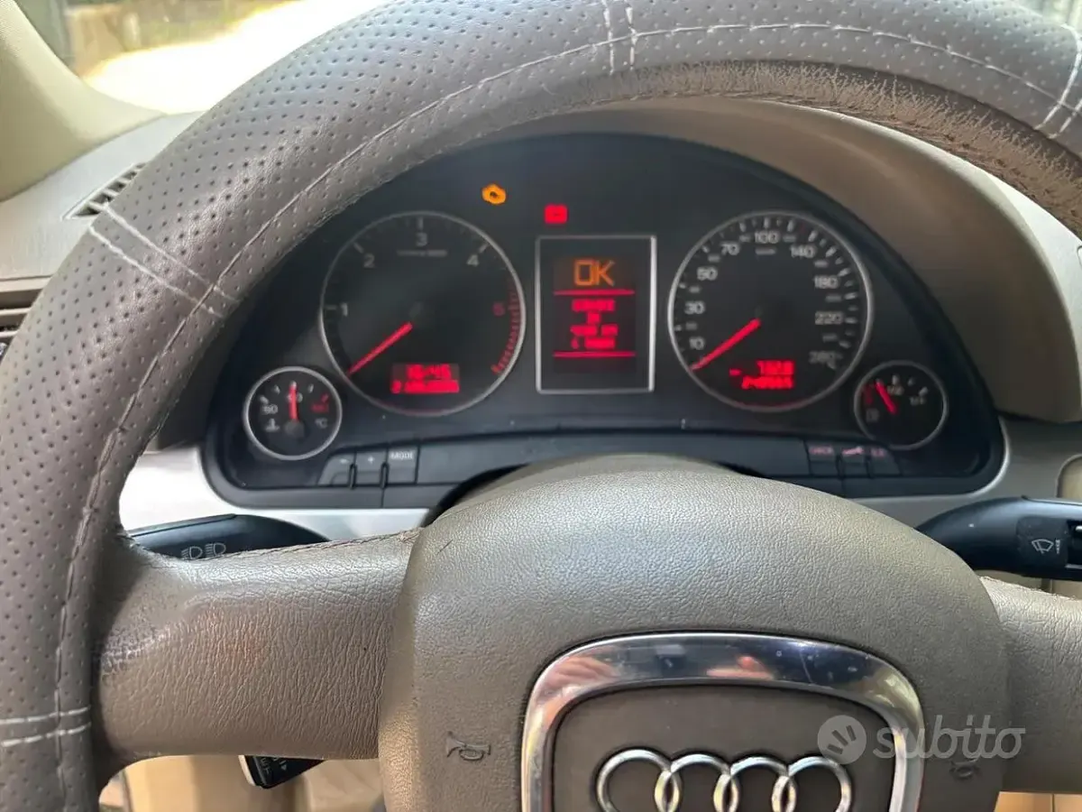 Usata Audi A4 140 CV (102 kW) 2010 Nero Station wagon