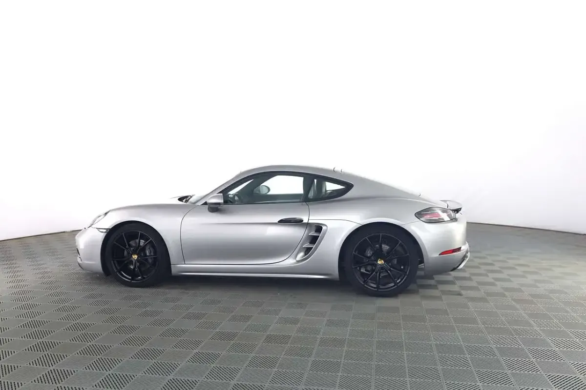 Usata Porsche 718 Cayman 299 CV (219 kW) 2025 Argento Coupé