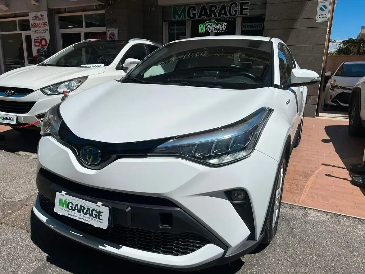 Usata Toyota C-HR Business Edition 97 CV (71 kW) 2022 Bianco SUV