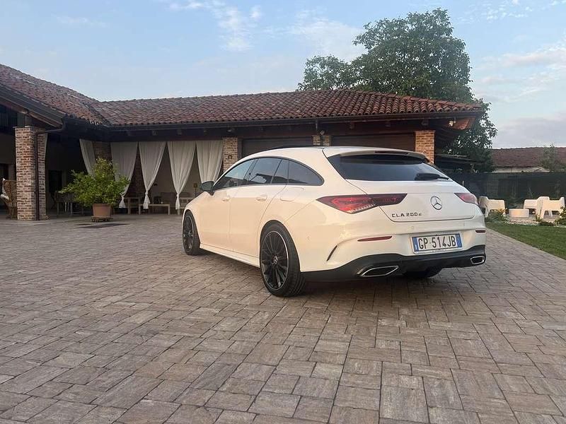 Usata Mercedes CLA200 Shooting Brake AMG Line Premium 150 CV (110 kW) 2023 Station wagon