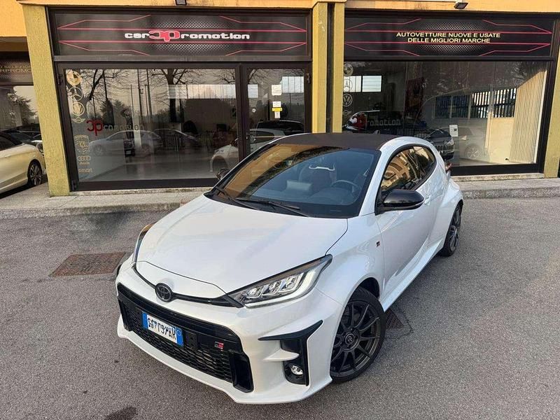 Usata Toyota Yaris 261 CV (191 kW) 2020 Bianco Utilitaria