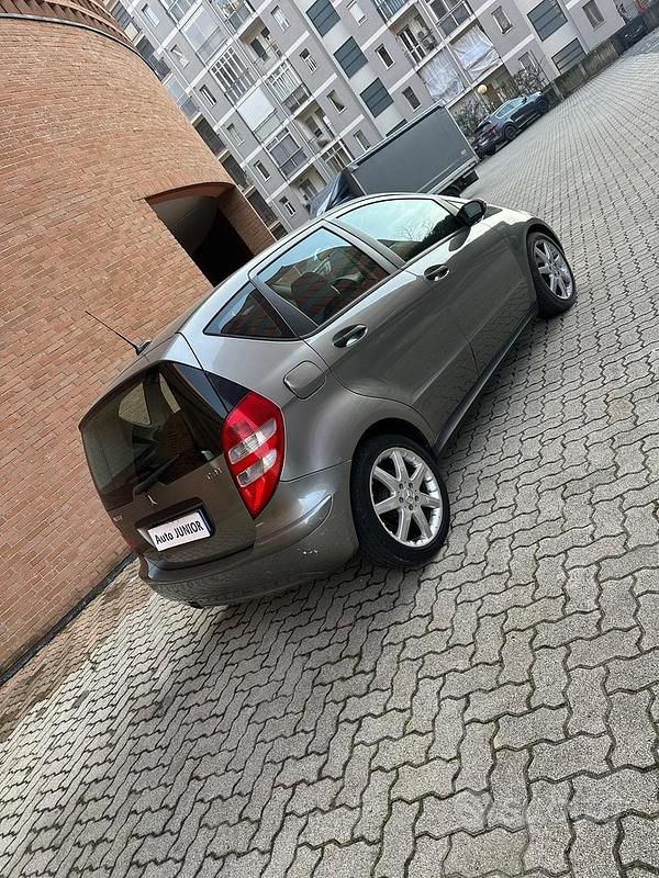 Usata Mercedes A160 Avantgarde 108 CV (79 kW) 2008 Beige Berlina