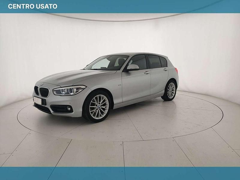 Argento Usata 2017 BMW 116 Sport Line Due volumi | 14.900 € (Buon prezzo) - Immagine 1/4