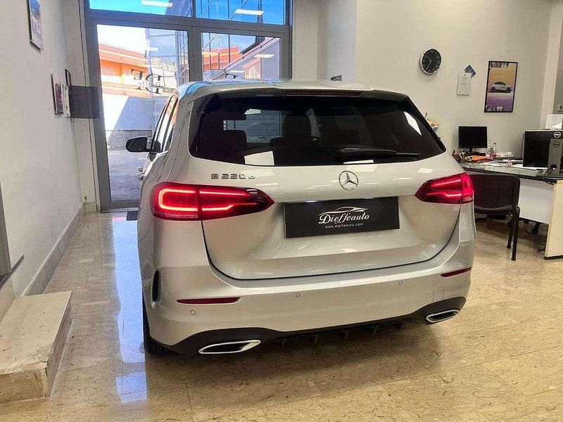 Usata Mercedes B220 Premium 190 CV (139 kW) 2019 Argento Monovolume