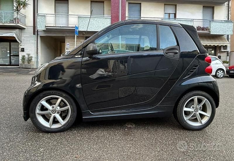 Usata Smart ForTwo Cabrio 54 CV (39 kW) 2012 Nero Cabrio
