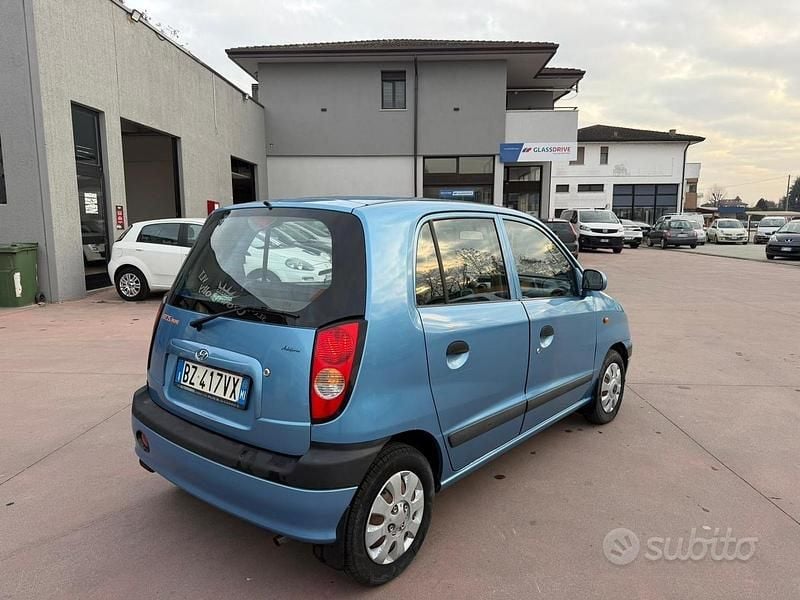Usata Hyundai Atos GLS 60 CV (44 kW) 2002 Blu Utilitaria