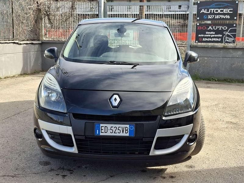 Usata Renault Scénic III Luxe 110 CV (80 kW) 2010 Nero Monovolume