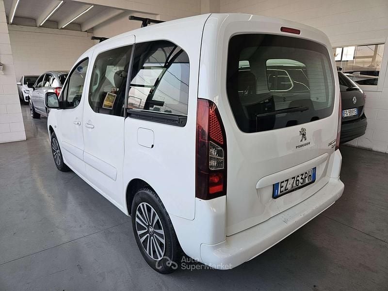 Usata Peugeot Partner Tepee Outdoor 92 CV (67 kW) 2015 Monovolume