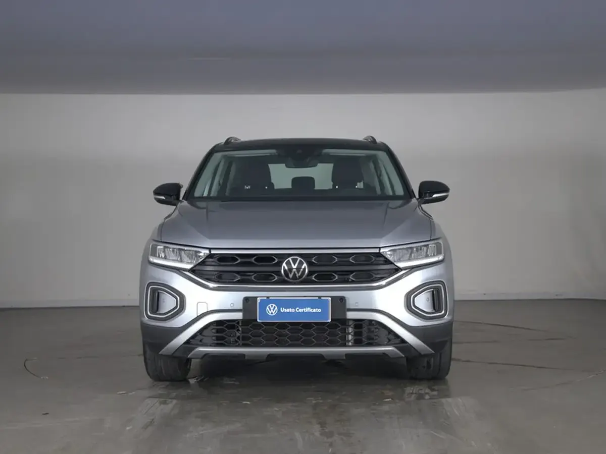Usata VW T-Roc Life 150 CV (110 kW) 2025 Pyrit silver metallizzato nero SUV