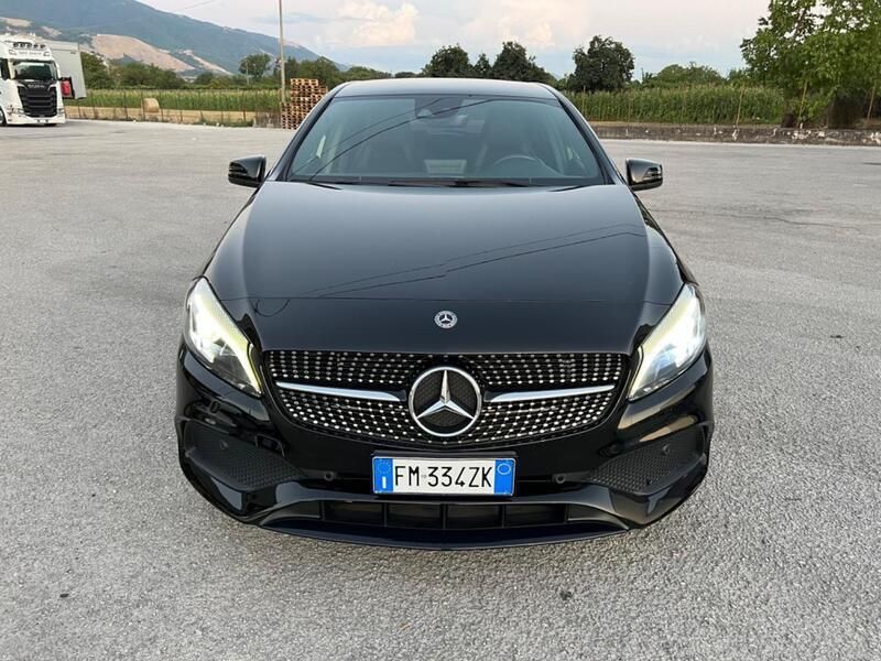 Usata Mercedes A200 Premium 136 CV (100 kW) 2018 Nero Berlina