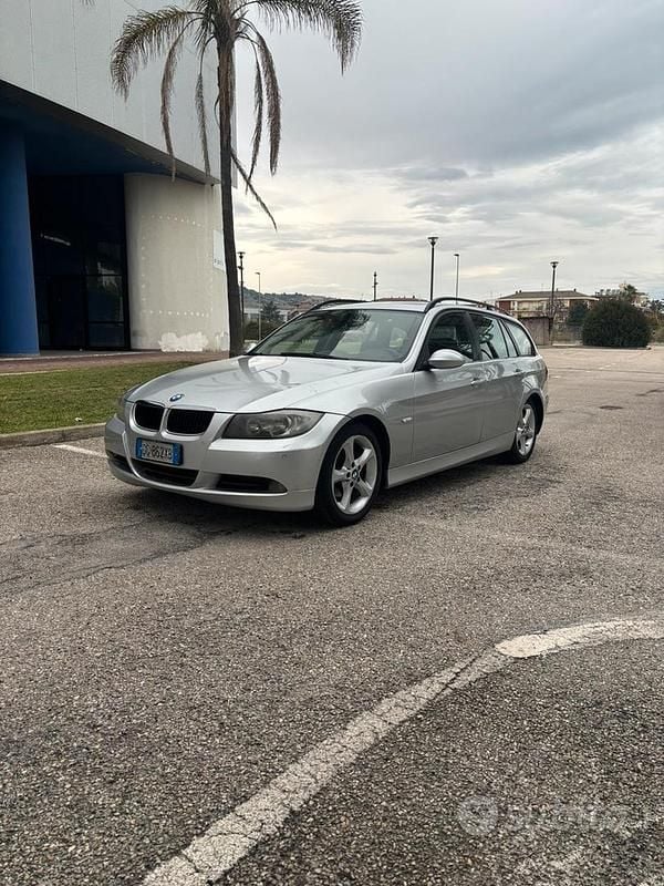 Grigio Usata 2008 BMW 320 M Sport Station wagon | 3500 € (Ottimo prezzo) - Immagine 1/4