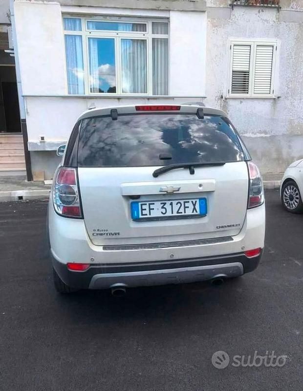 Usata Chevrolet Captiva 184 CV (135 kW) 2010 Bianco SUV