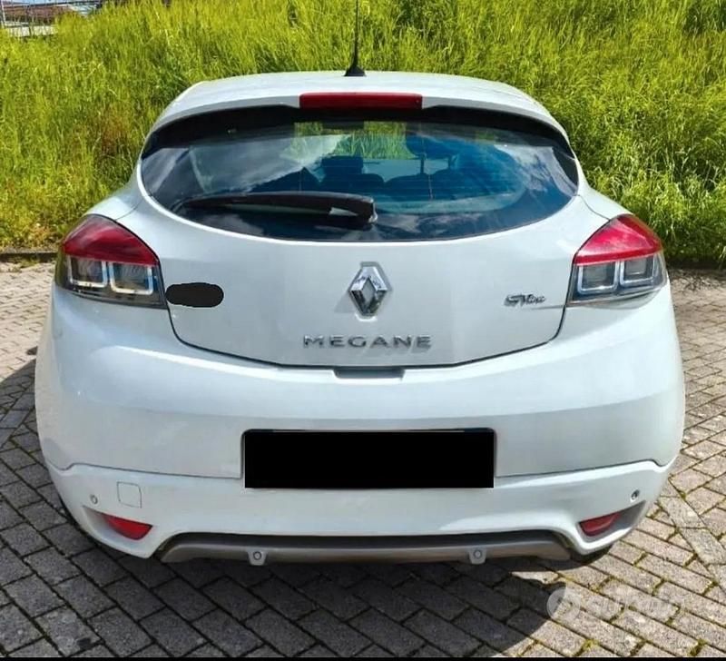 Usata Renault Mégane Coupé 110 CV (80 kW) 2012 Bianco Coupé