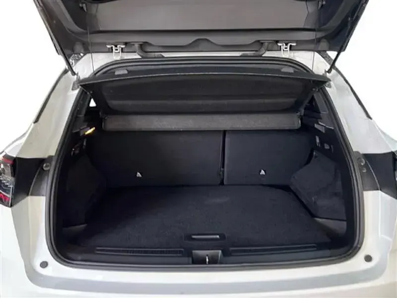 Usata Renault Austral Techno 200 CV (147 kW) 2023 Bianco SUV