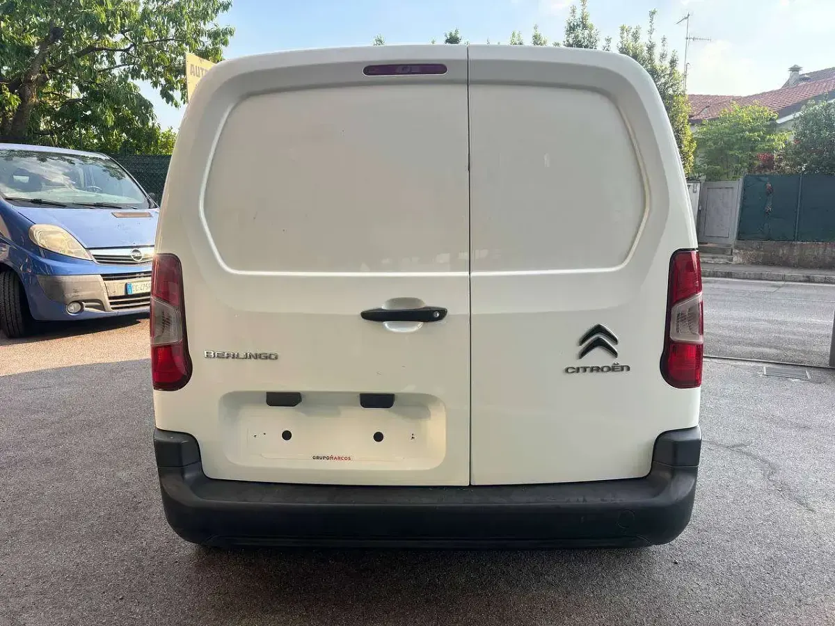 Begagnad Citroën Berlingo 102 HK (75 kW) 2021 Vit Minibuss